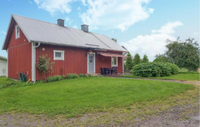 2 Bedroom Cozy Home In Falköping, Falköping